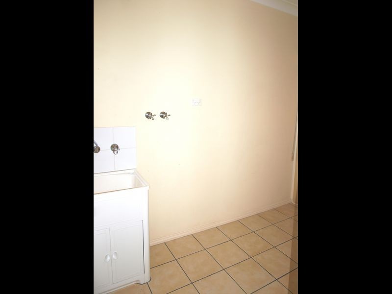 23 Elphinstone Way, Caroline Springs VIC 3023