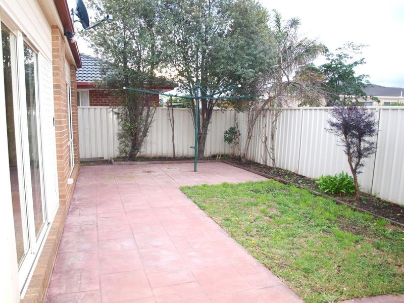 23 Elphinstone Way, Caroline Springs VIC 3023