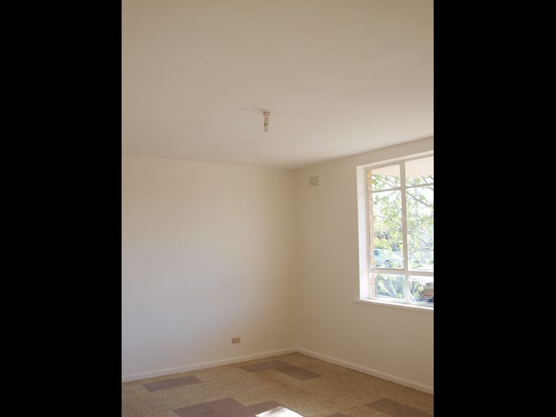 1/125 Main Road West, St Albans VIC 3021