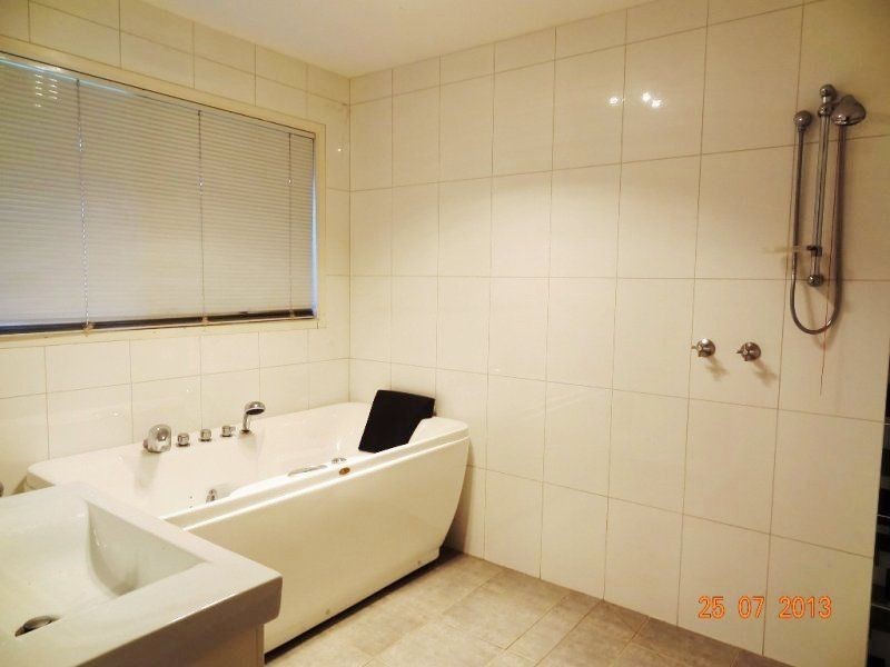 1330 Dohertys Road, Tarneit VIC 3029