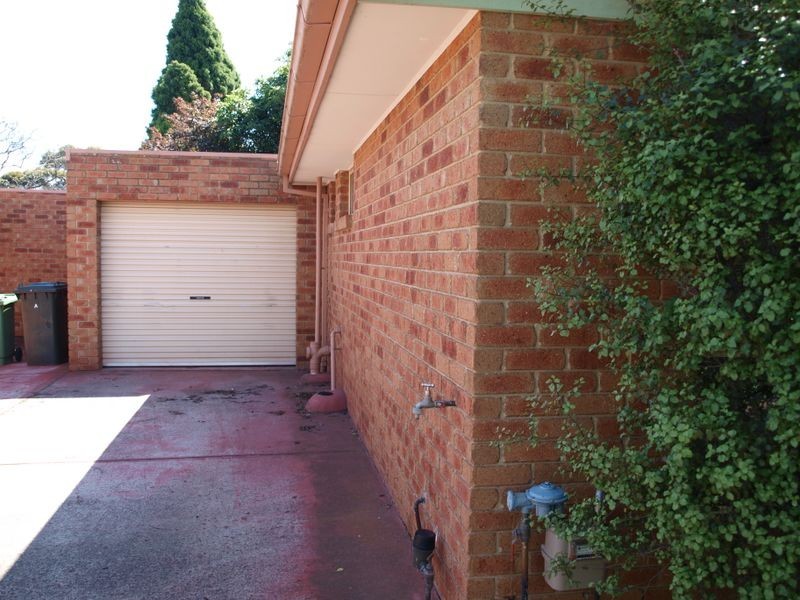 2/3 Sycamore Avenue, Tullamarine VIC 3043
