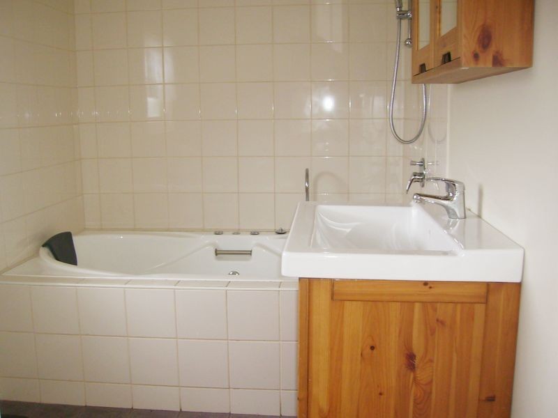 19 Carol Grove, Tullamarine VIC 3043