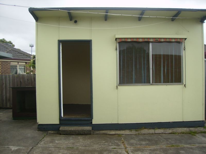 19 Carol Grove, Tullamarine VIC 3043