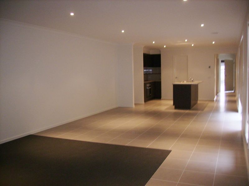 69 Venezia Promenade, Greenvale VIC 3059