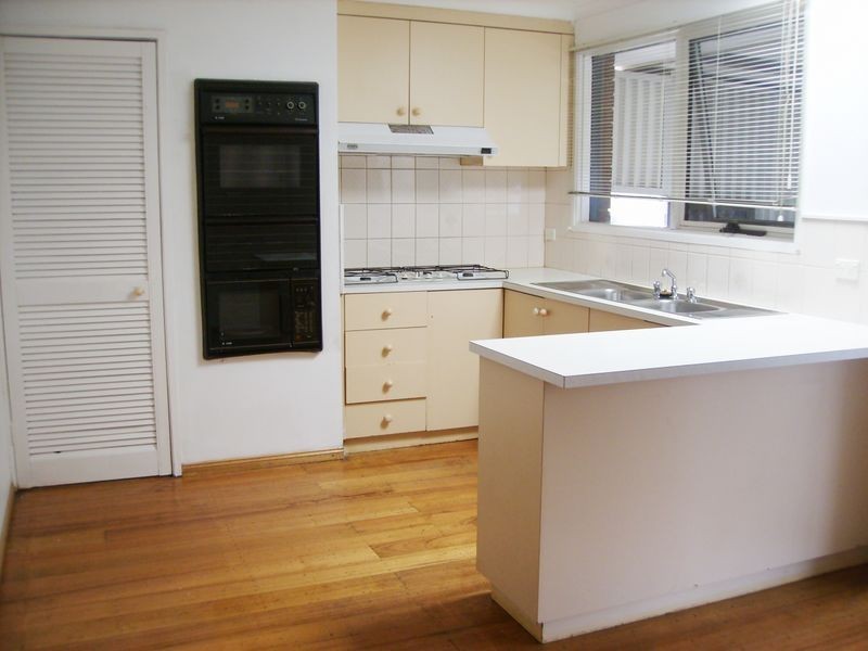 36 Bainbridge Close, Craigieburn VIC 3064