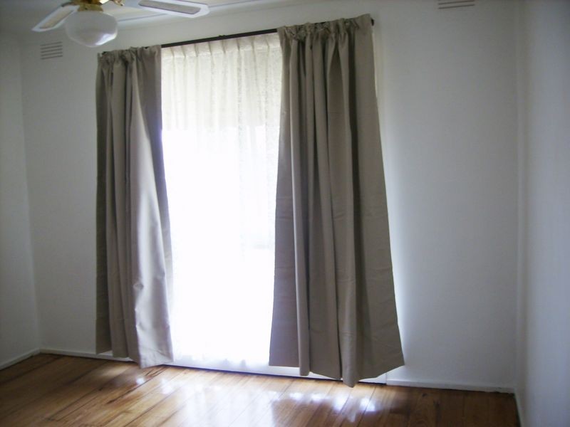 36 Bainbridge Close, Craigieburn VIC 3064