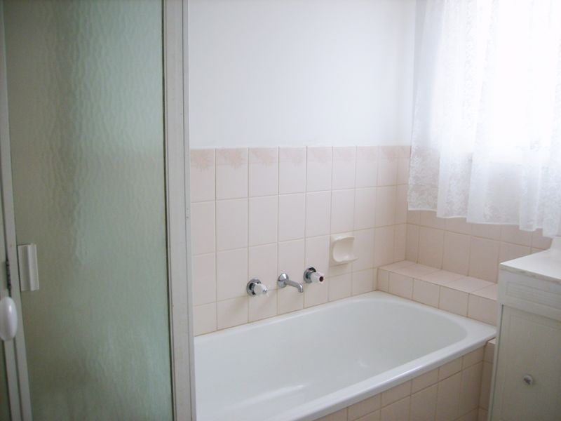 36 Bainbridge Close, Craigieburn VIC 3064