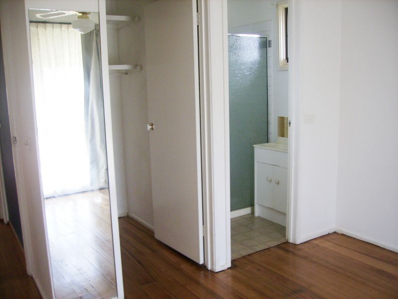 36 Bainbridge Close, Craigieburn VIC 3064