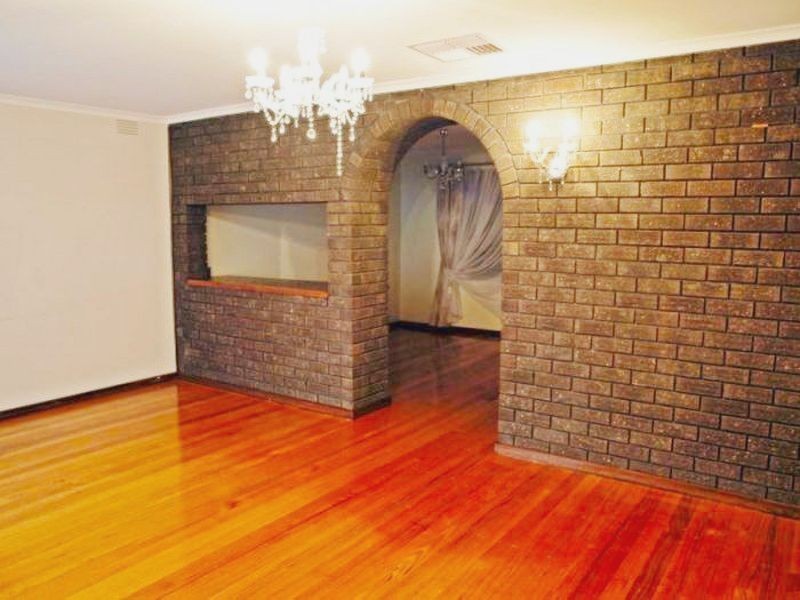 73 Churchill Avenue, Tullamarine VIC 3043