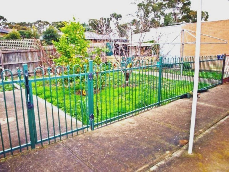 73 Churchill Avenue, Tullamarine VIC 3043