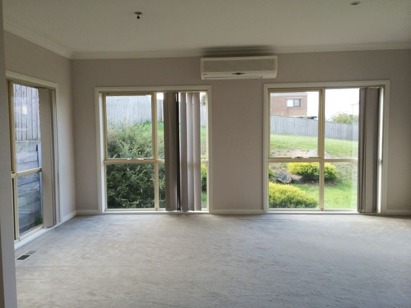 24 Bundanoon Avenue, Sunbury VIC 3429