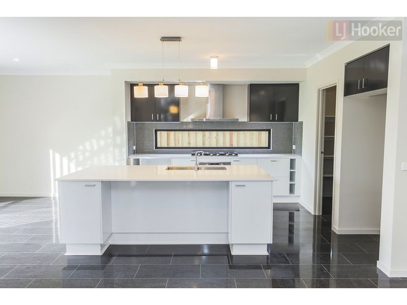 7 Positano Grove, Greenvale VIC 3059