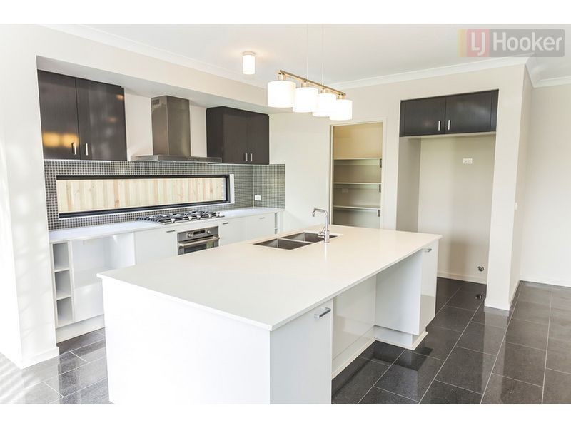 7 Positano Grove, Greenvale VIC 3059