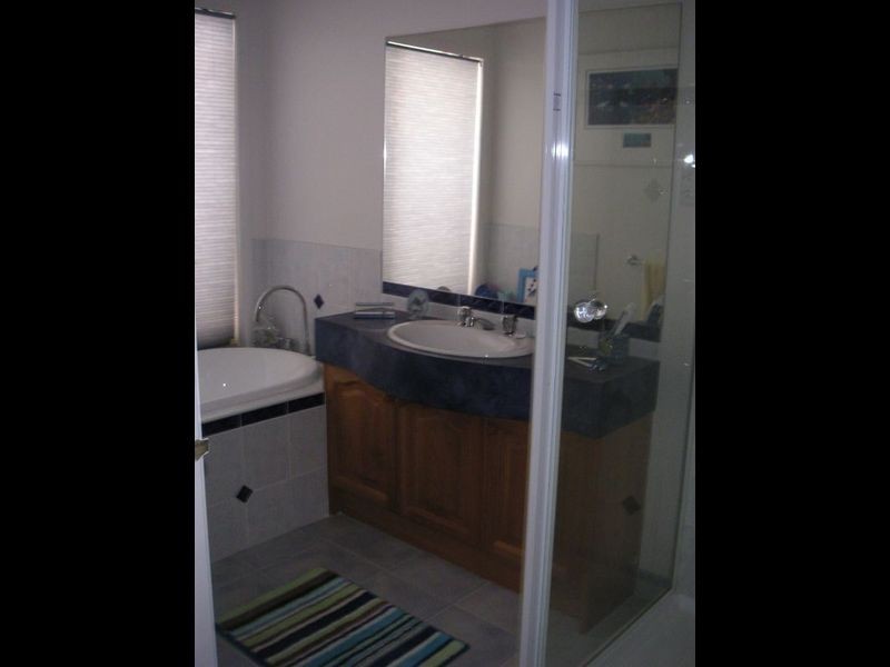 26 Lanaghan Avenue, Caroline Springs VIC 3023