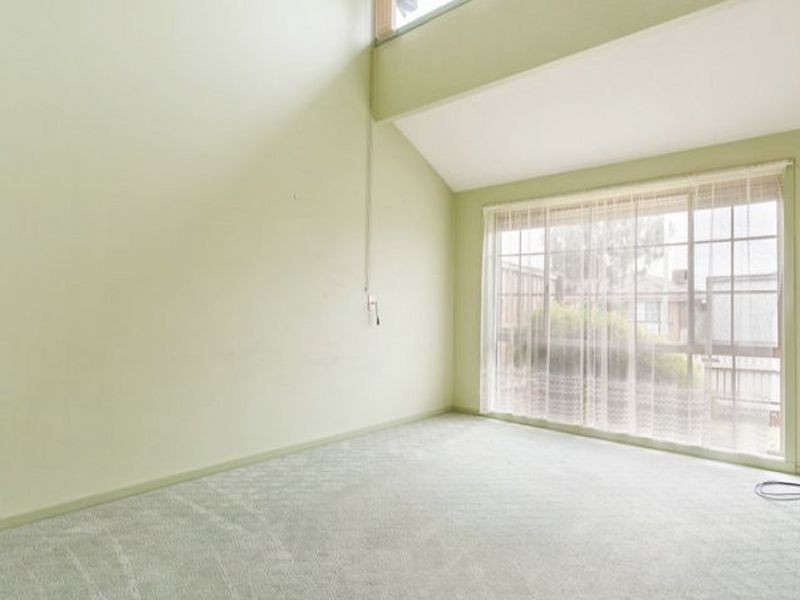 1B Knightsbridge Avenue, Altona Meadows VIC 3028