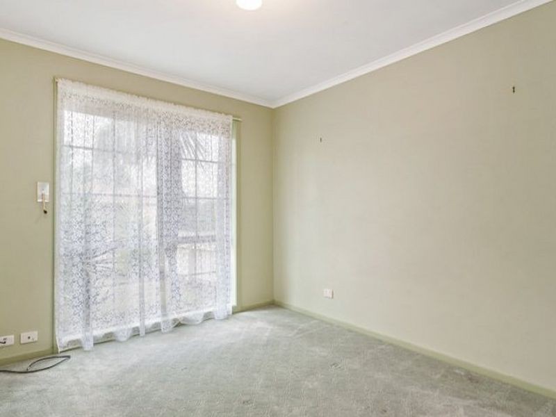 1B Knightsbridge Avenue, Altona Meadows VIC 3028