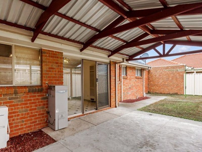 1B Knightsbridge Avenue, Altona Meadows VIC 3028