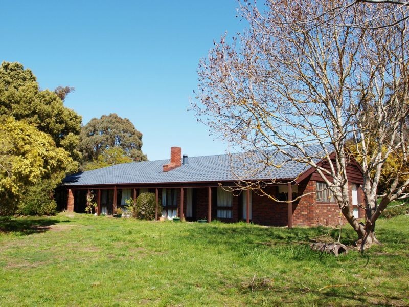 123 Mount Macedon Road, Macedon VIC 3440