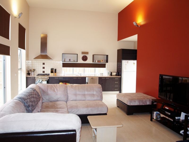 9 Thirlestane Place, Craigieburn VIC 3064