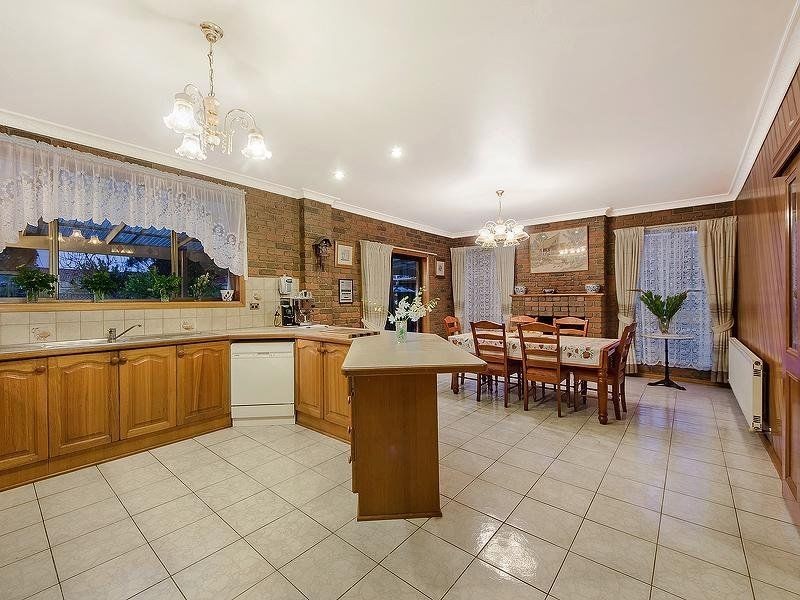 3 Mathis Avenue, Keilor Downs VIC 3038