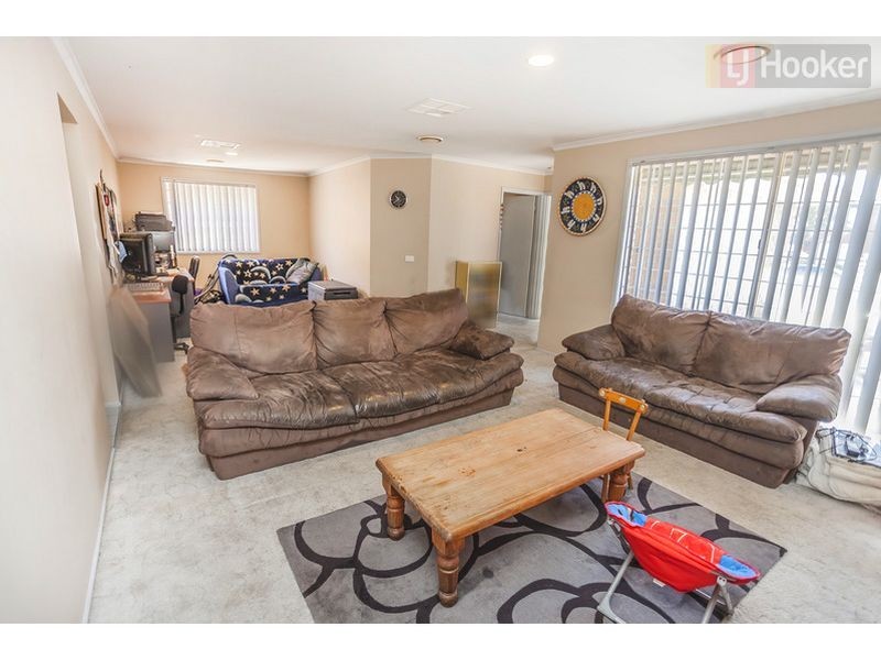 7 Cynthia Court, Hillside VIC 3037