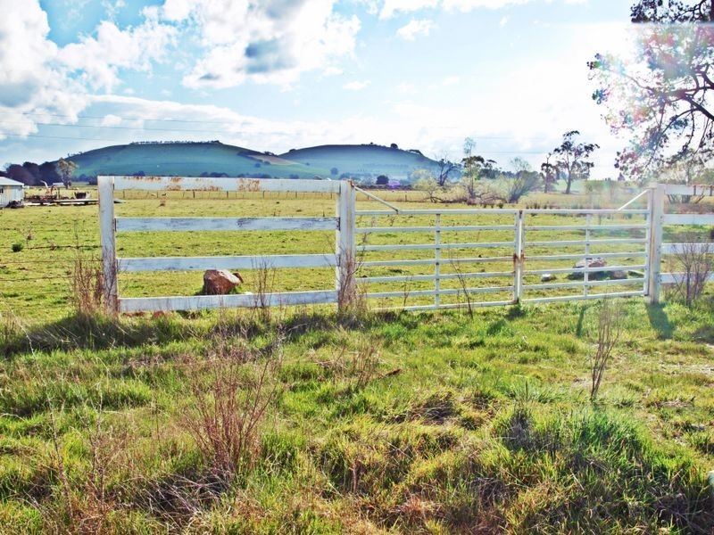 171 Kooroocheang Road, Blampied VIC 3364