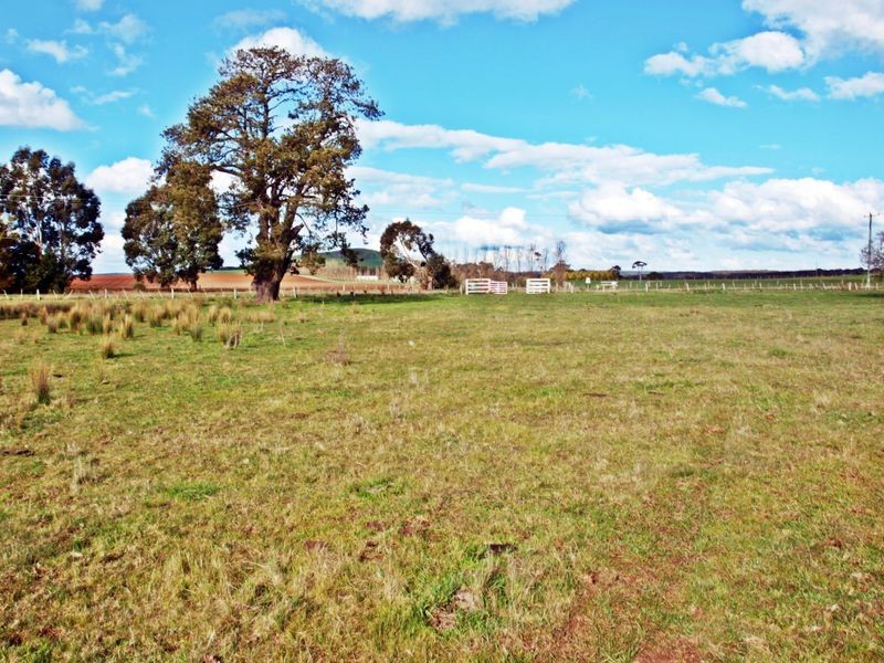 171 Kooroocheang Road, Blampied VIC 3364