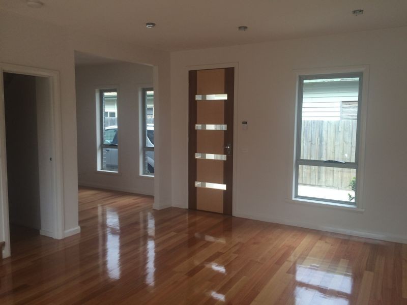 2/155 Melrose Drive, Tullamarine VIC 3043