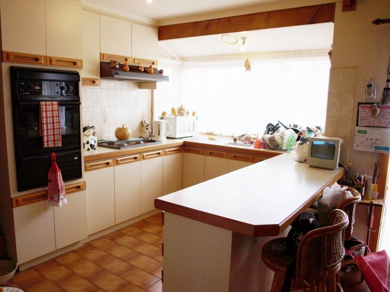 122 The Bullock Track, Melton West VIC 3337