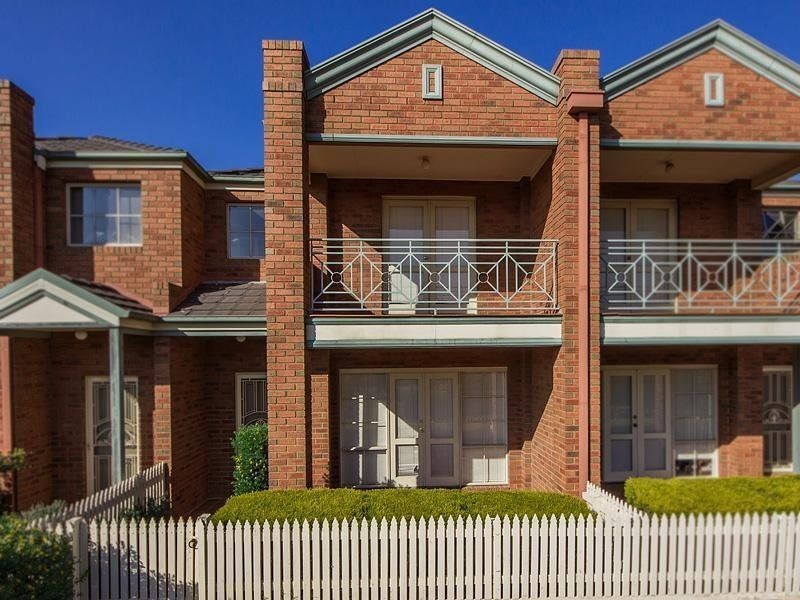 4 Wattletree Drive, Taylors Hill VIC 3037
