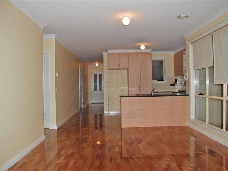 94 Tasman Crescent, Taylors Lakes VIC 3038