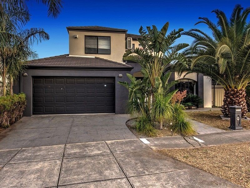 18 Grassy Point Road, Deer Park VIC 3023