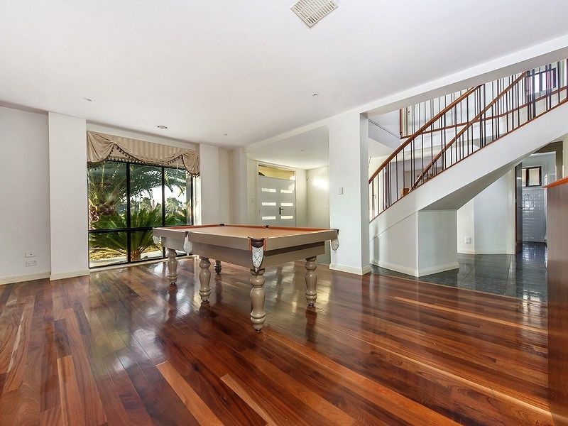 18 Grassy Point Road, Deer Park VIC 3023