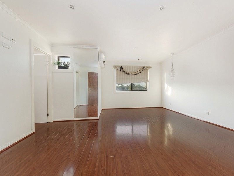 18 Grassy Point Road, Deer Park VIC 3023