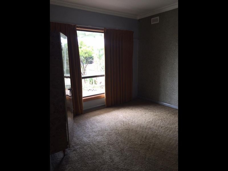 9 Stenhouse Avenue, Brooklyn VIC 3012