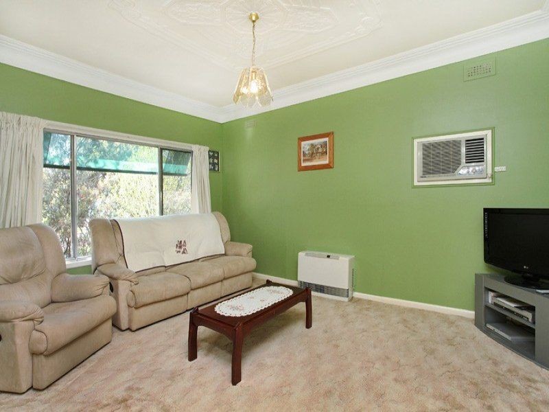 25 Arnold Street, Sunshine West VIC 3020