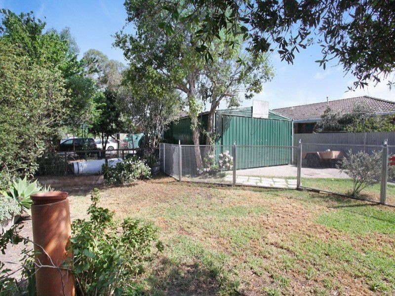 25 Arnold Street, Sunshine West VIC 3020