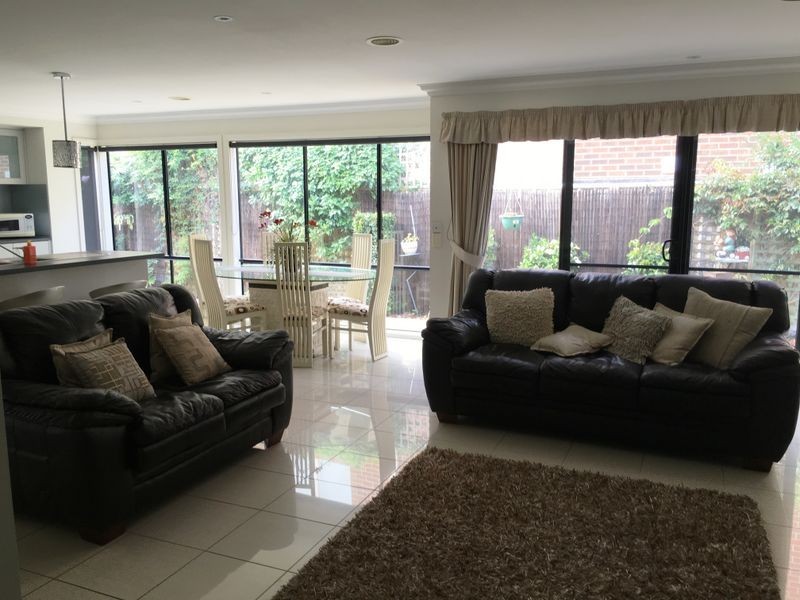 140 Marigold Crescent, Gowanbrae VIC 3043