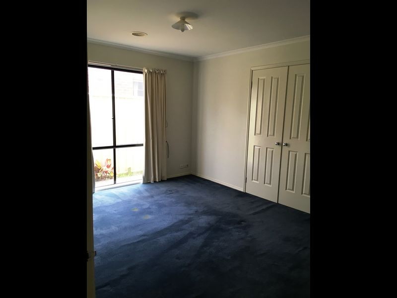 140 Marigold Crescent, Gowanbrae VIC 3043