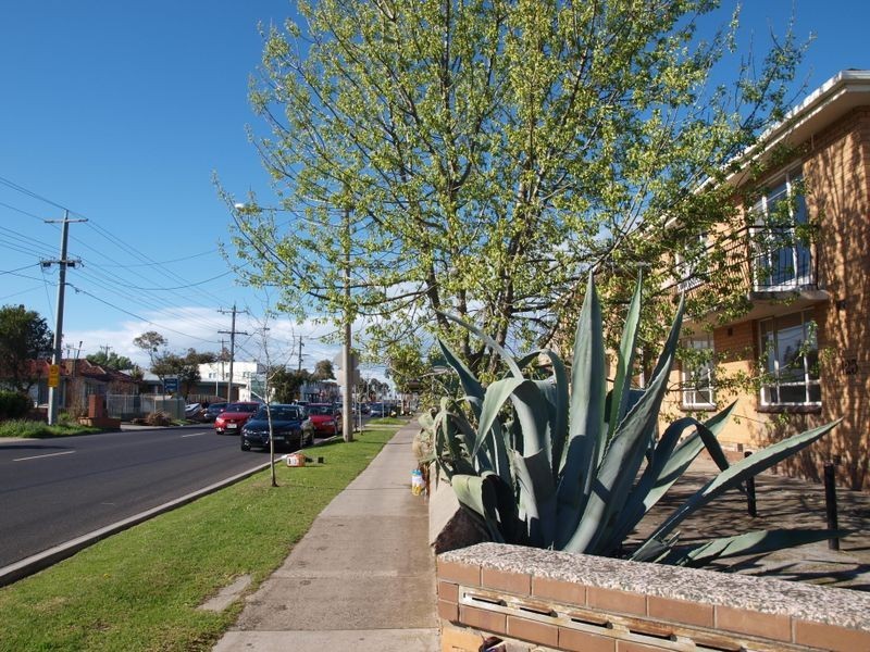 7/125 Main Road West, St Albans VIC 3021