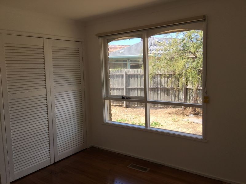 4 Stradishall Way, Tullamarine VIC 3043