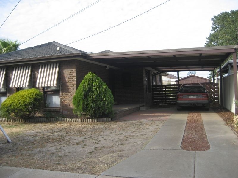 26 Robyn Avenue, St Albans VIC 3021