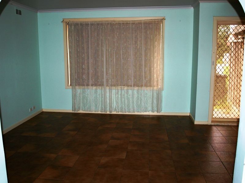 1/16 Percy Street, St Albans VIC 3021