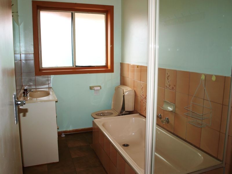 1/16 Percy Street, St Albans VIC 3021