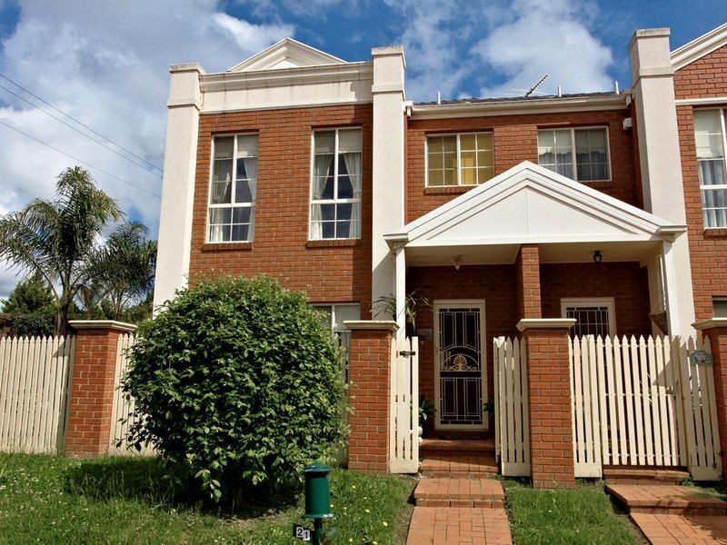 21 The Crest, Attwood VIC 3049
