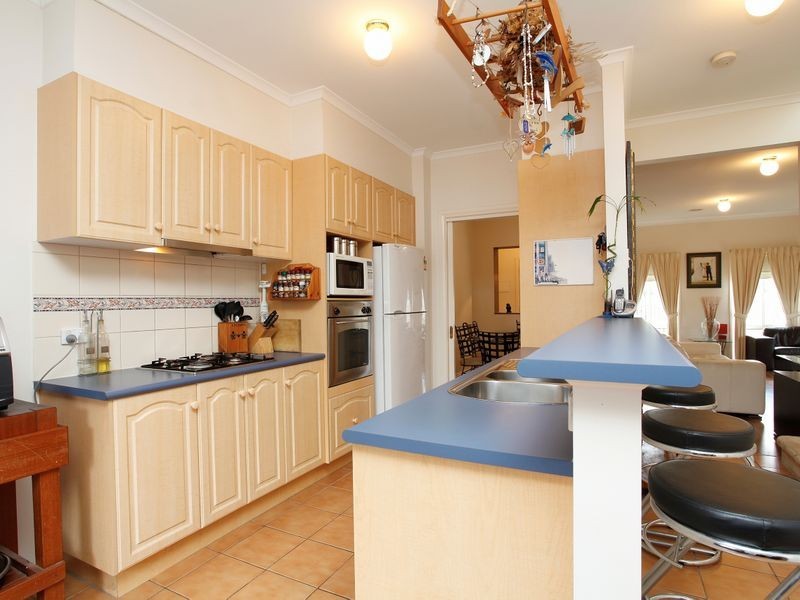 21 The Crest, Attwood VIC 3049