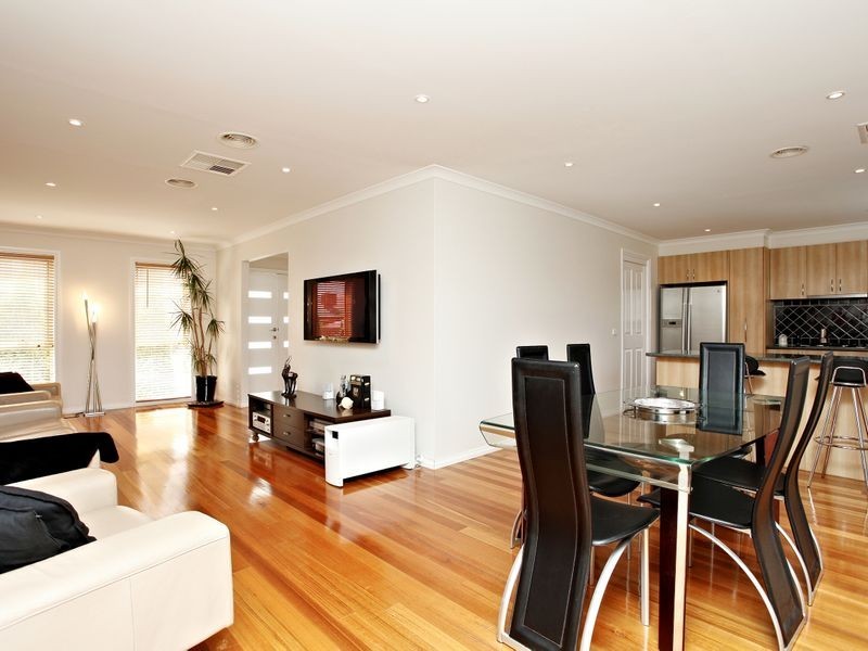 1/47 Jade Way, Hillside VIC 3037