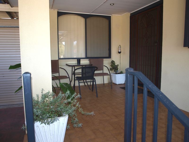 39 Bird Street, Deer Park VIC 3023