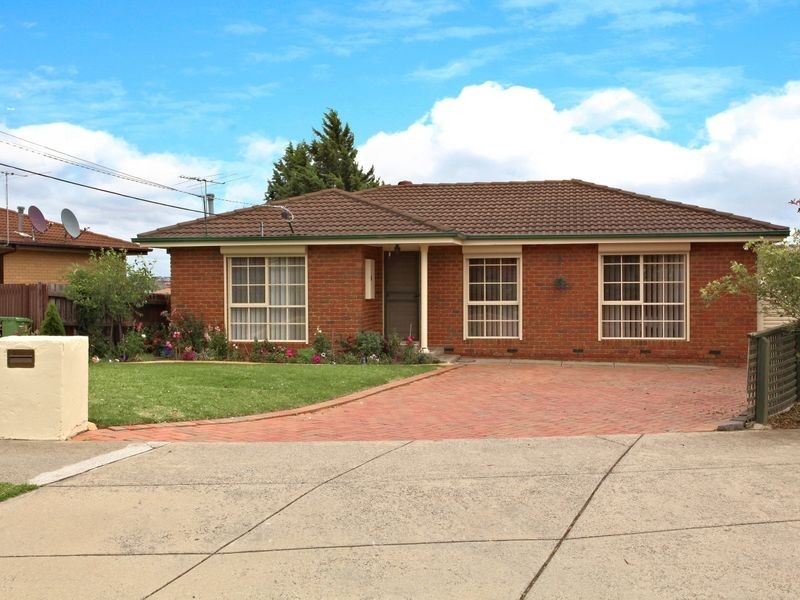 13 Haig Place, Attwood VIC 3049
