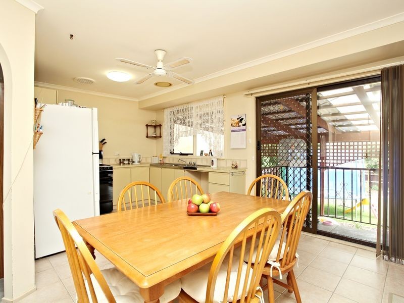 13 Haig Place, Attwood VIC 3049